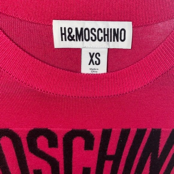 H&M x Moschino Minnie Mouse Pink Sweater - Picture 2 of 5